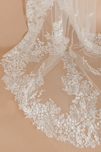 Maleah Sculpted Layered Lace Veil