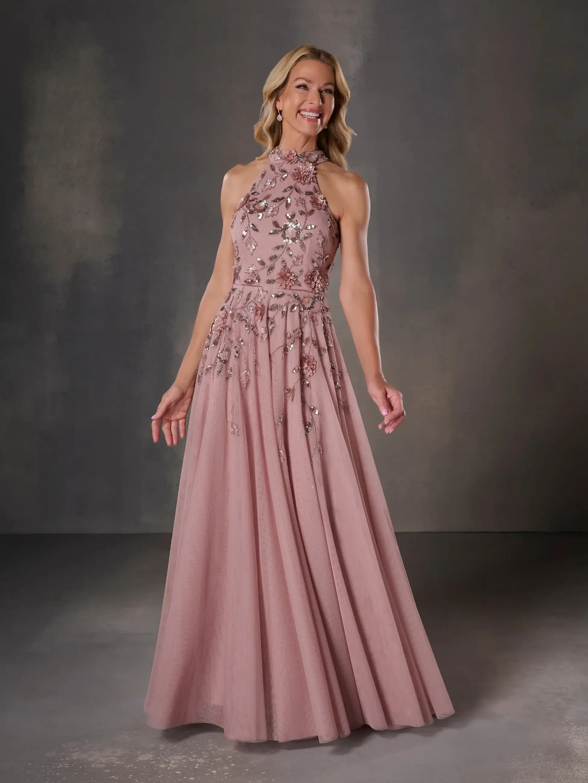Elegant Eveningwear: Finding the Perfect Special Occasion Look Image